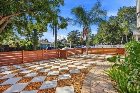 1011 14th Street N St Petersburg FL 33705