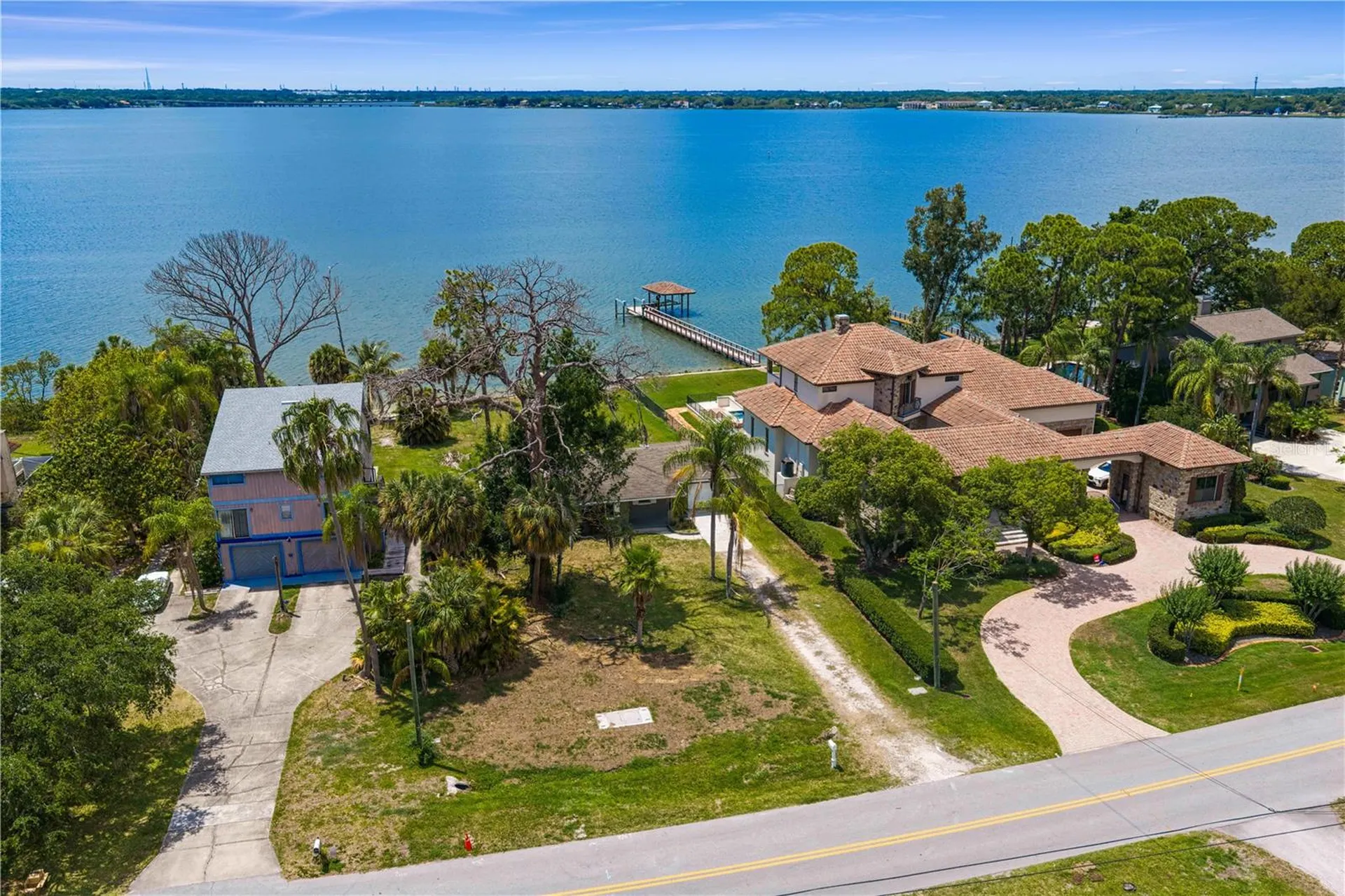 506 Shore Drive E Oldsmar FL 34677
