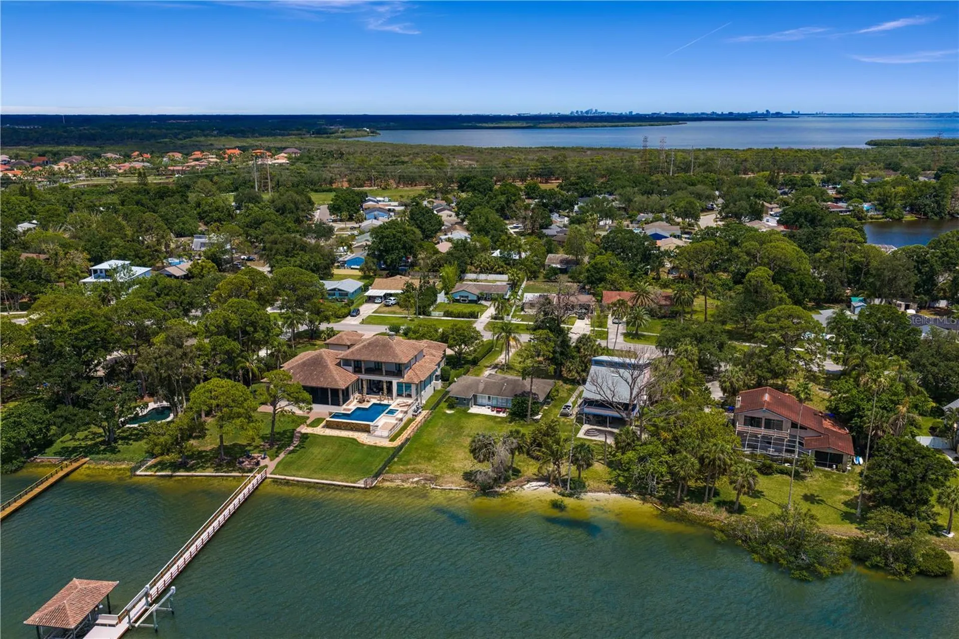 506 Shore Drive E Oldsmar FL 34677