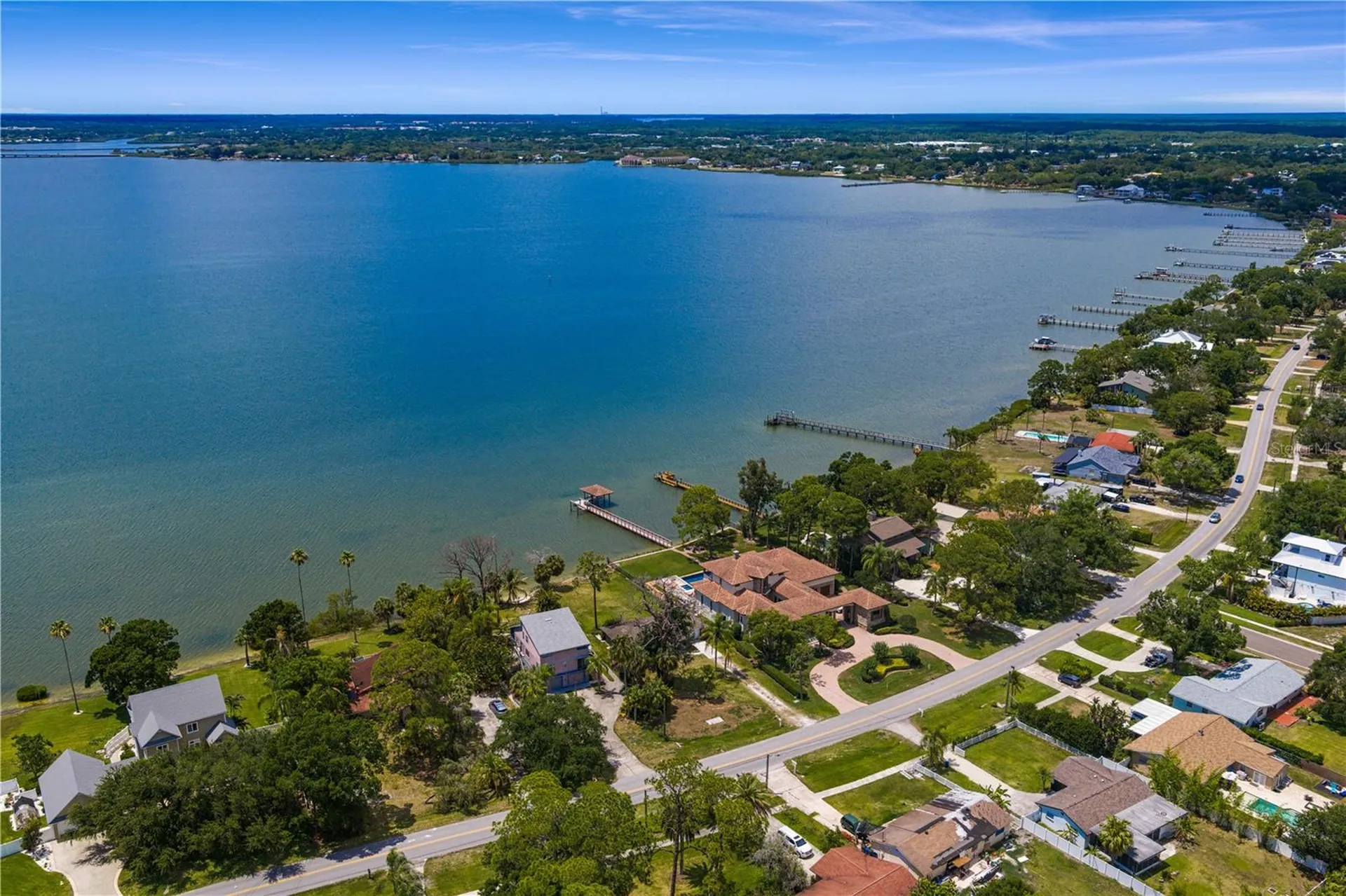 506 Shore Drive E Oldsmar FL 34677