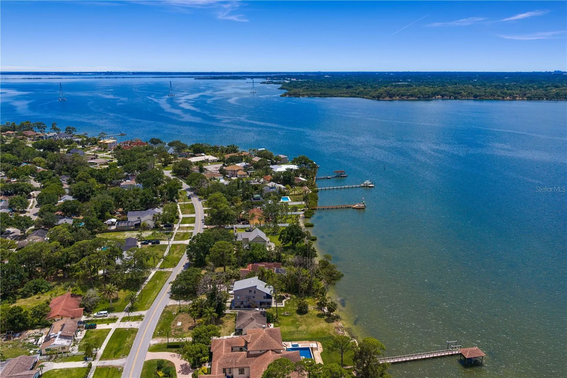 506 Shore Drive E Oldsmar FL 34677