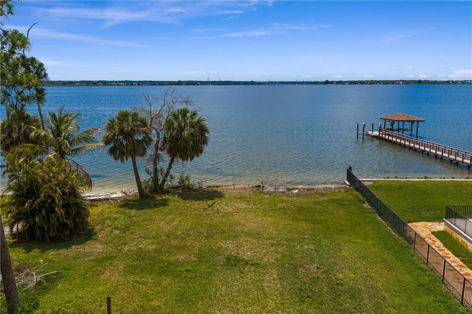 506 Shore Drive E Oldsmar FL 34677