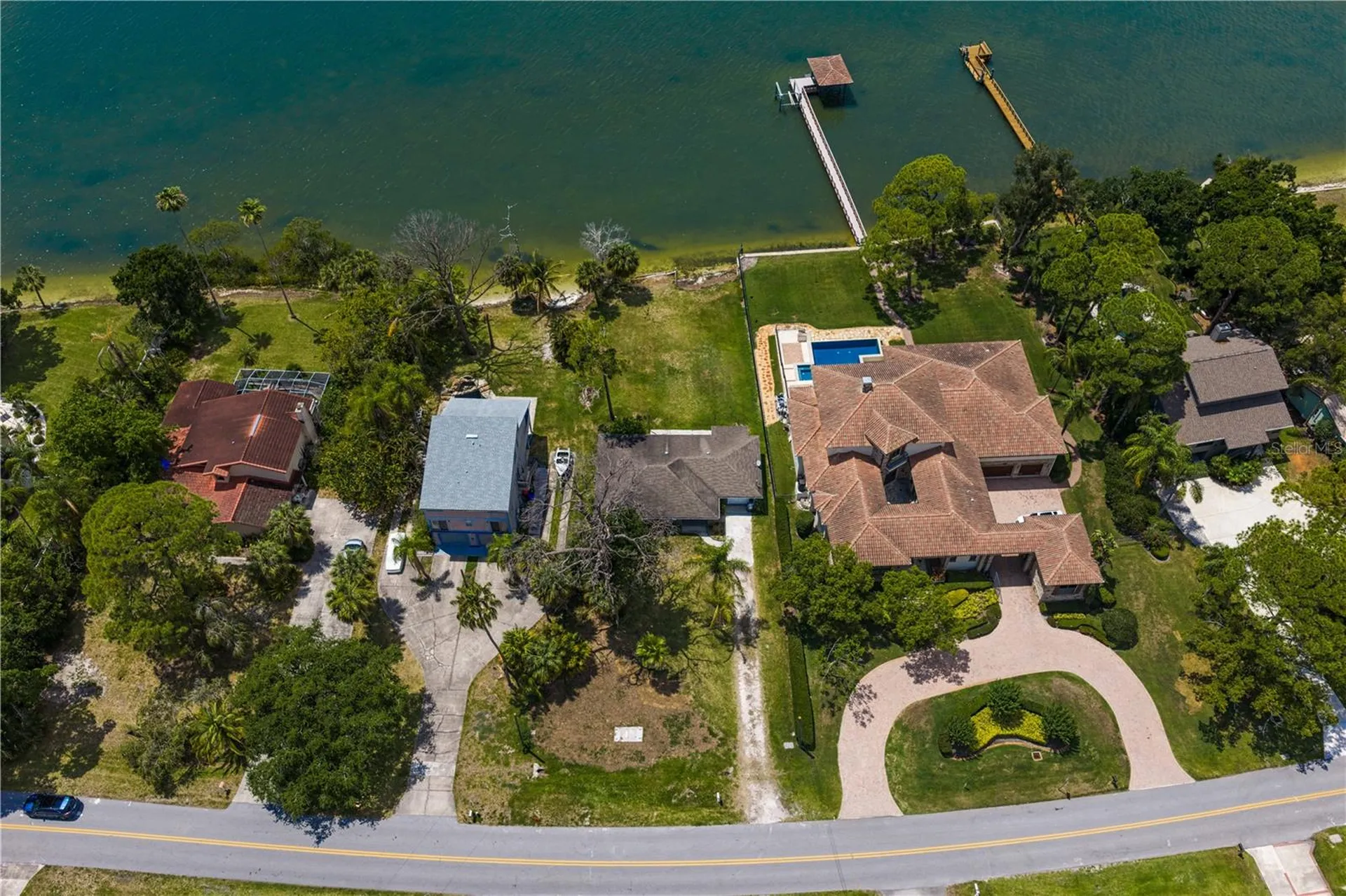 506 Shore Drive E Oldsmar FL 34677