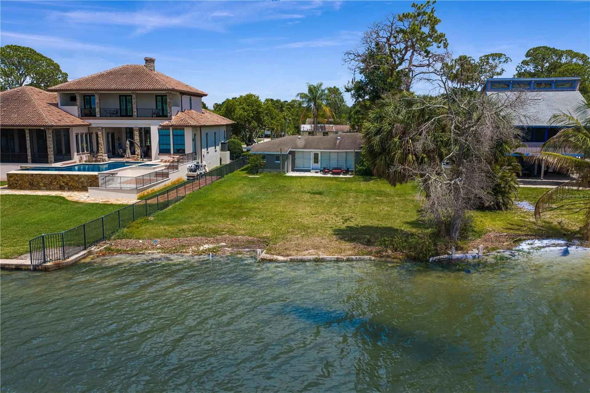 506 Shore Drive E Oldsmar FL 34677