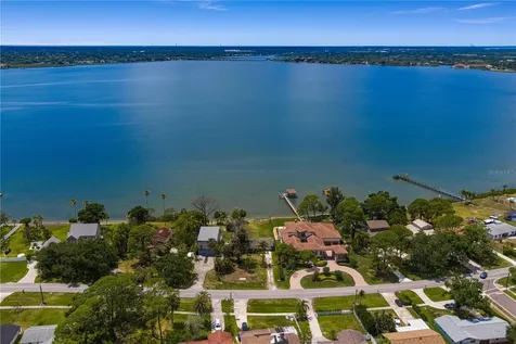 506 Shore Drive E Oldsmar FL 34677