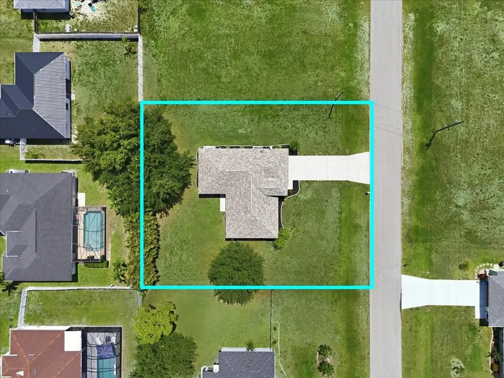 2245 SW 1st Terrace Cape Coral FL 33991