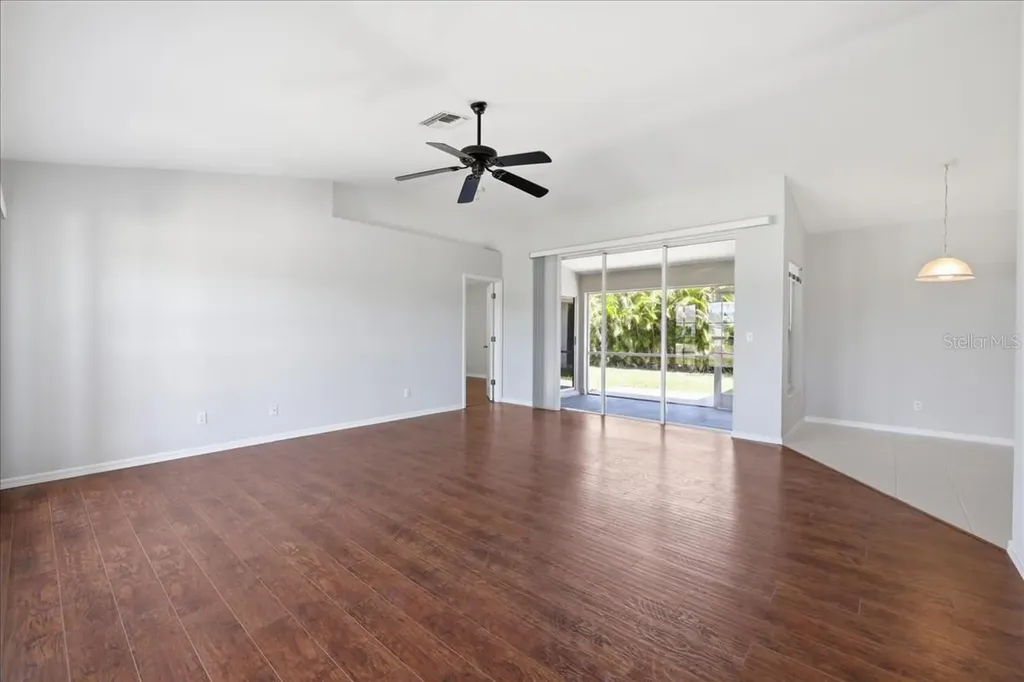 2245 SW 1st Terrace Cape Coral FL 33991