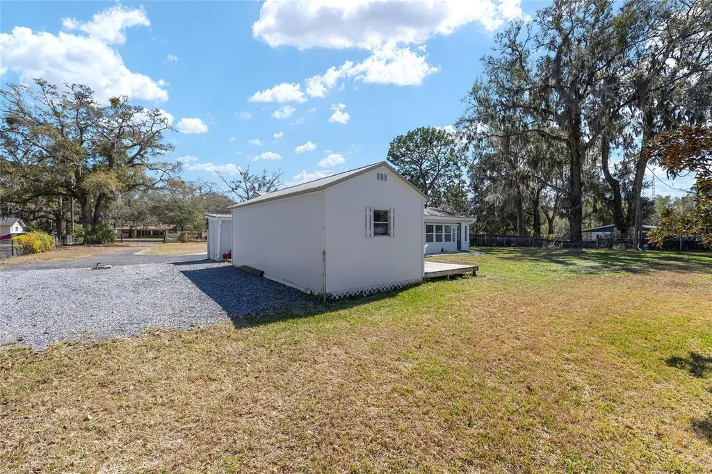 10350 SE 43rd Court Belleview FL 34420