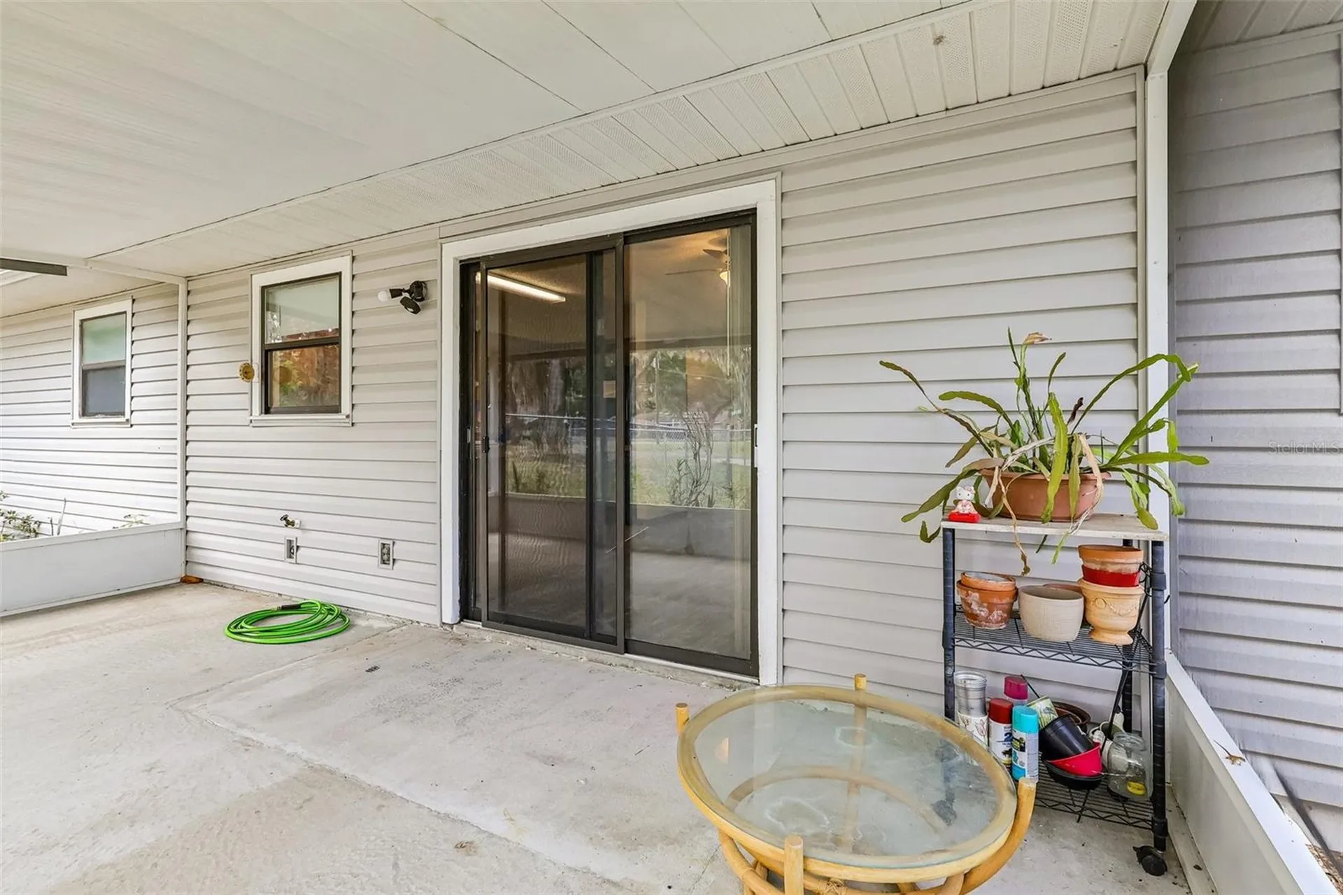 931 Cr 457a Lake Panasoffkee FL 33538