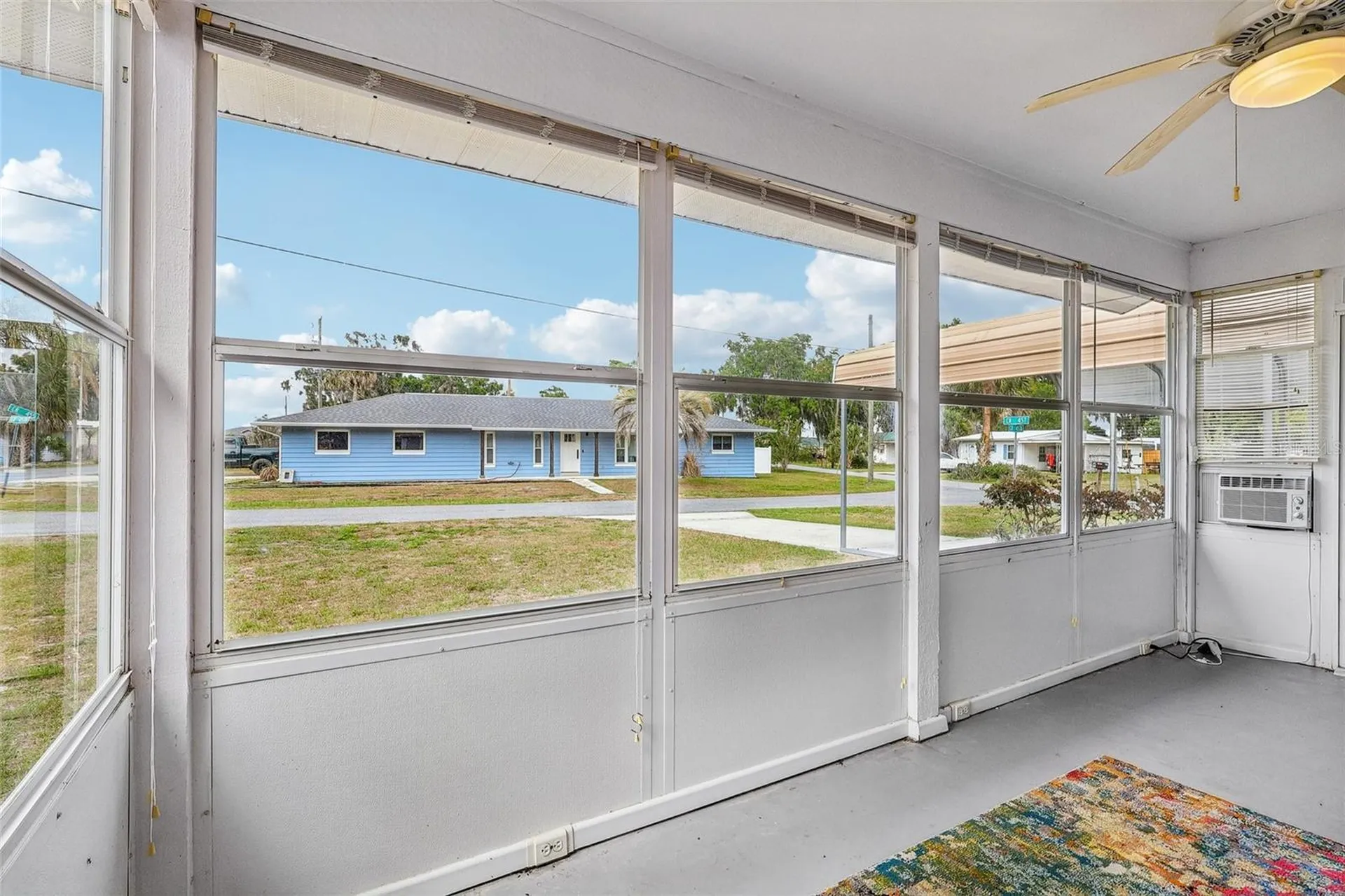 931 Cr 457a Lake Panasoffkee FL 33538