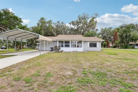 931 Cr 457a Lake Panasoffkee FL 33538