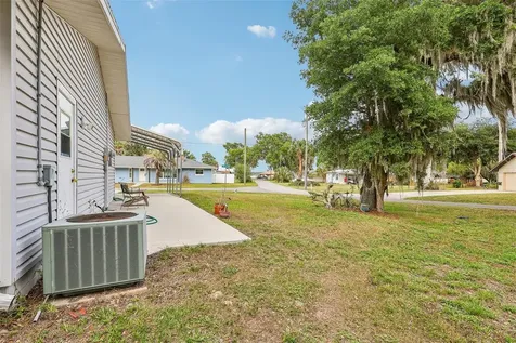 931 Cr 457a Lake Panasoffkee FL 33538