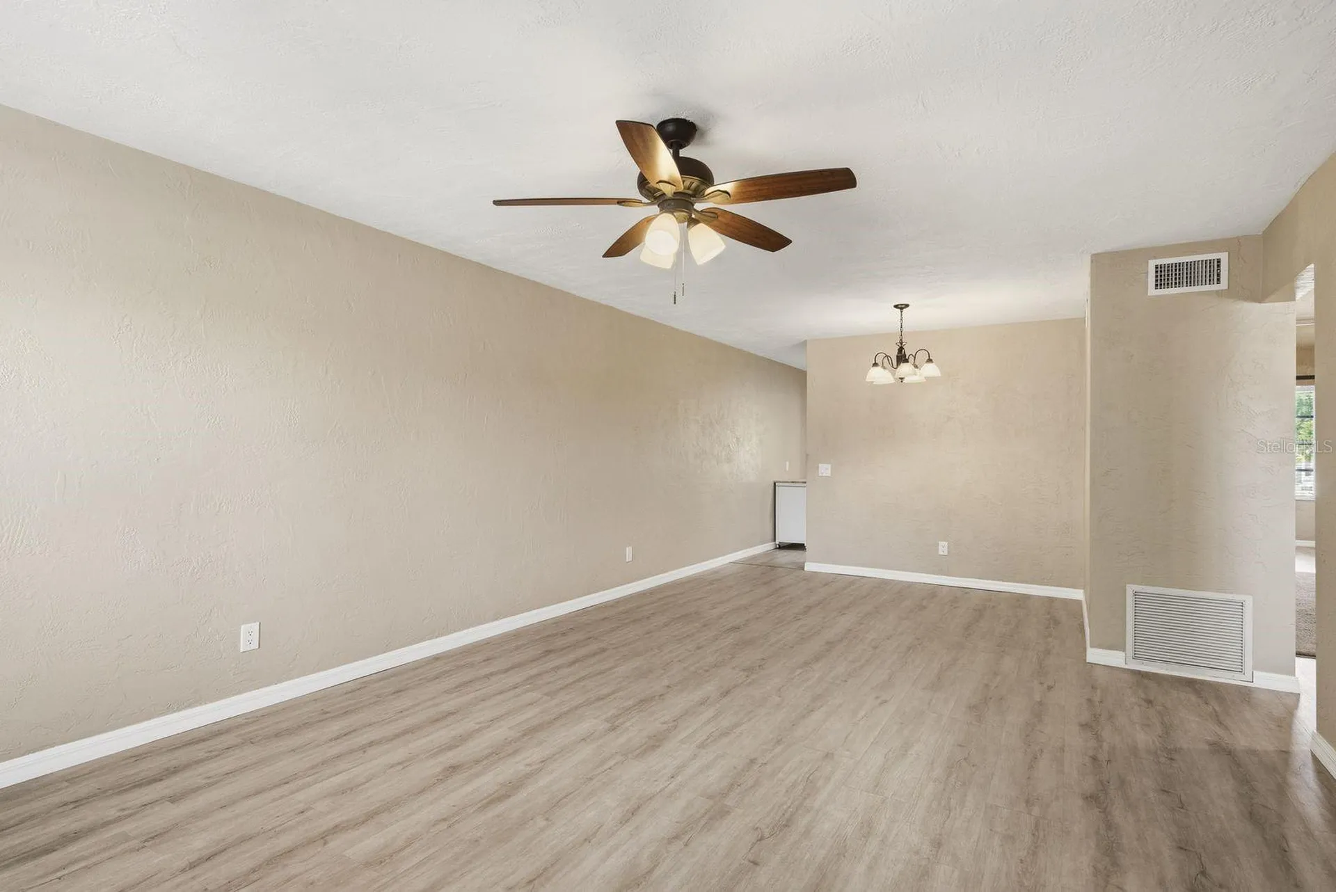2451 Canadian Way Clearwater FL 33763