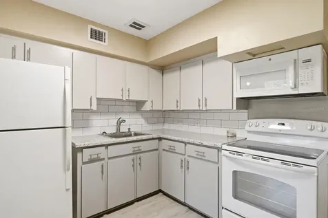2451 Canadian Way Clearwater FL 33763