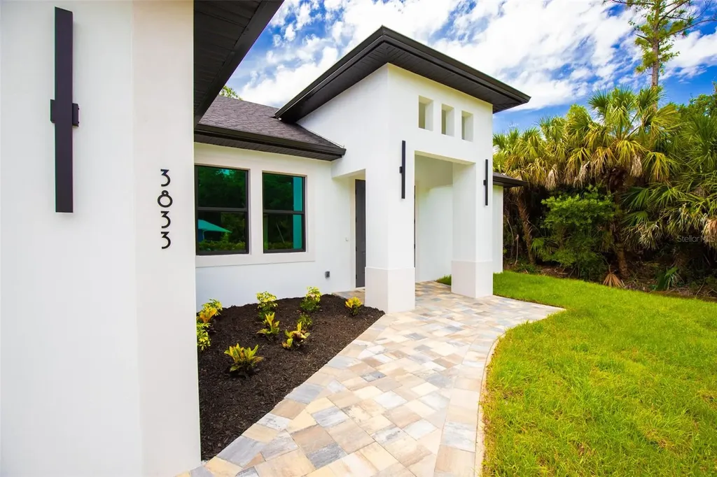 3833 Shorewood Street North Port FL 34286