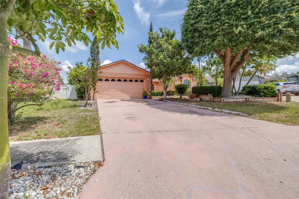 2538 Countryside Pines Drive Clearwater FL 33761
