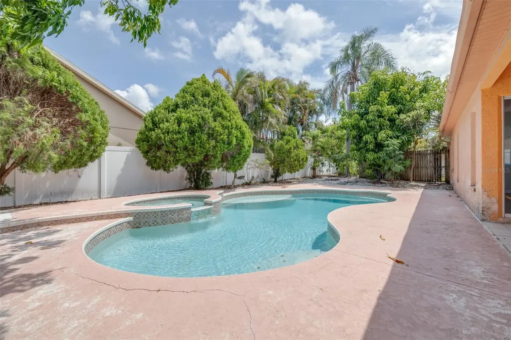 2538 Countryside Pines Drive Clearwater FL 33761