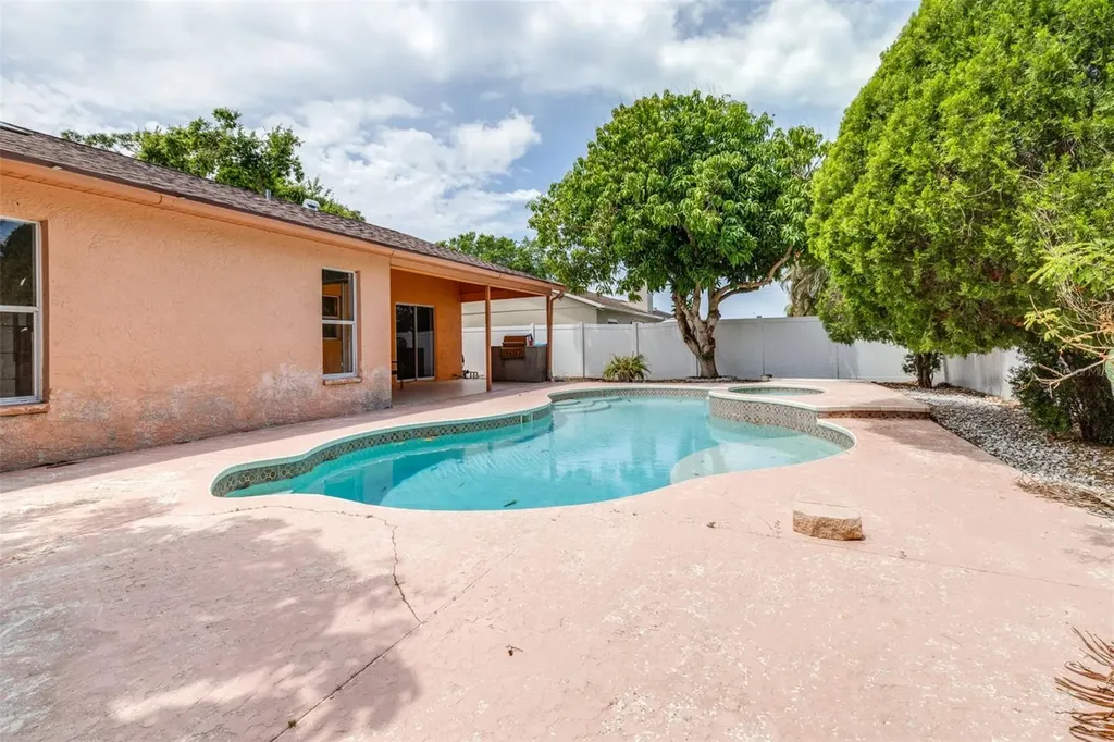 2538 Countryside Pines Drive Clearwater FL 33761