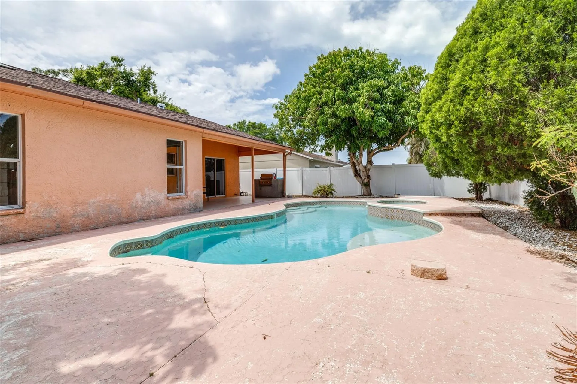 2538 Countryside Pines Drive Clearwater FL 33761