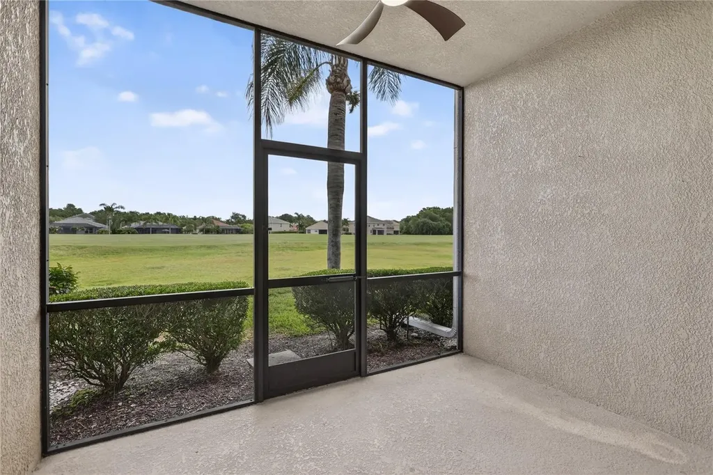 915 Fairwaycove Lane Bradenton FL 34212