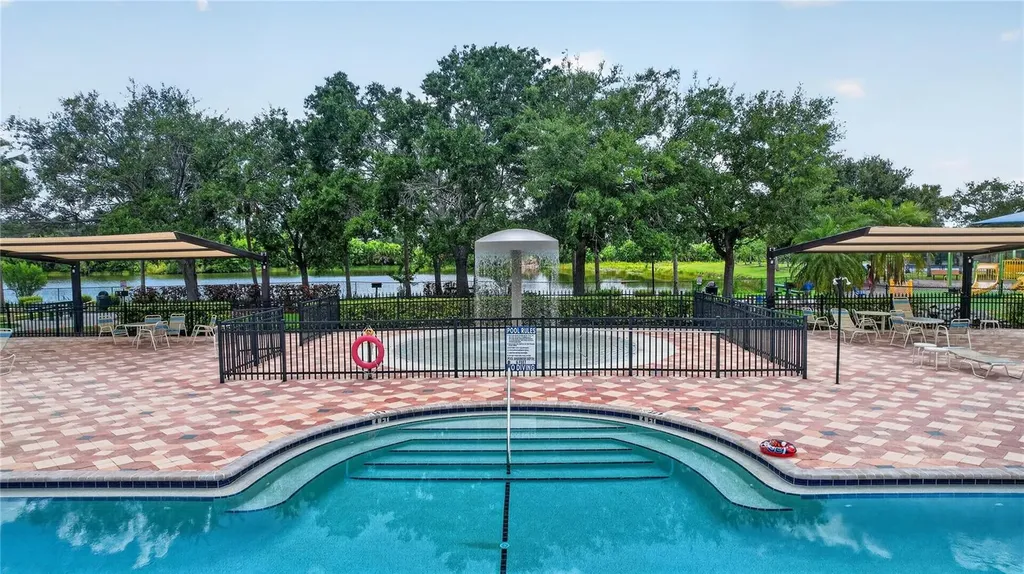 915 Fairwaycove Lane Bradenton FL 34212