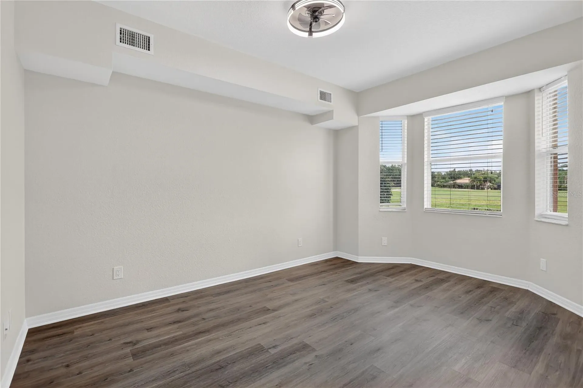 915 Fairwaycove Lane Bradenton FL 34212