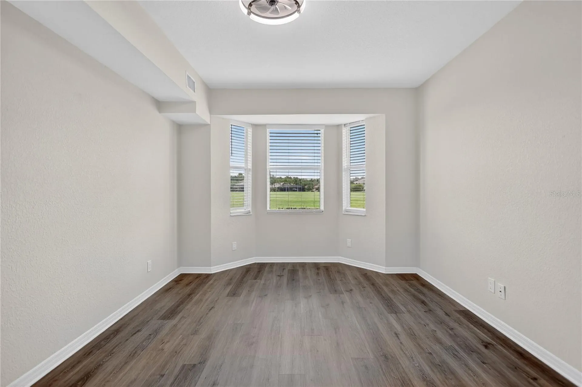 915 Fairwaycove Lane Bradenton FL 34212