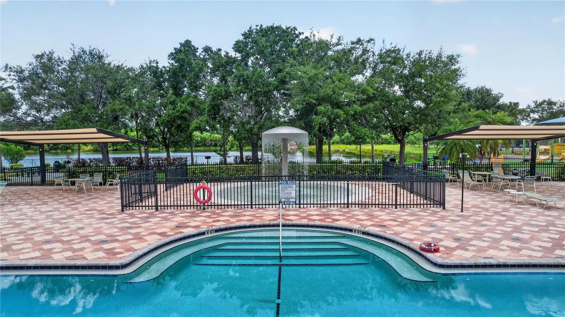 915 Fairwaycove Lane Bradenton FL 34212