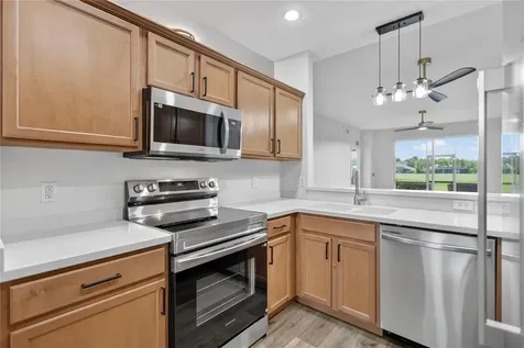 915 Fairwaycove Lane Bradenton FL 34212