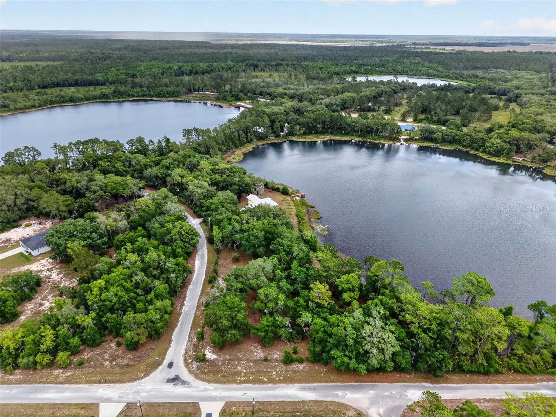 493 Malauka Loop Ocklawaha FL 32179