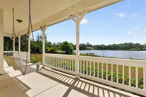 493 Malauka Loop Ocklawaha FL 32179