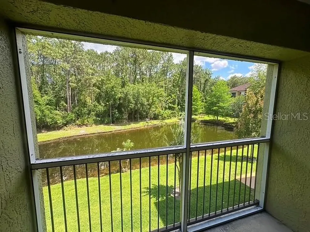 725 Crest Pines Drive Orlando FL 32828