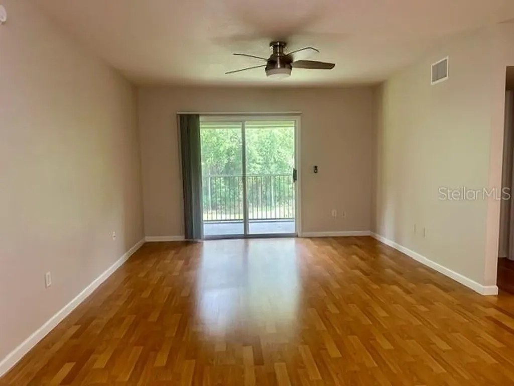 725 Crest Pines Drive Orlando FL 32828