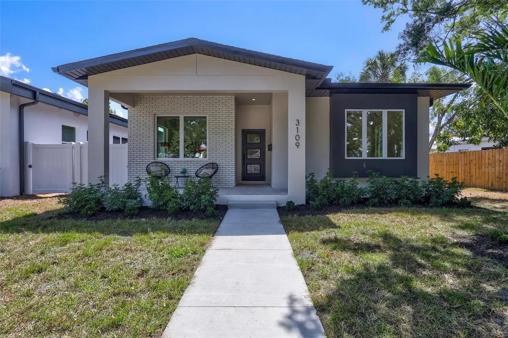 3109 Queen Street N St Petersburg FL 33713