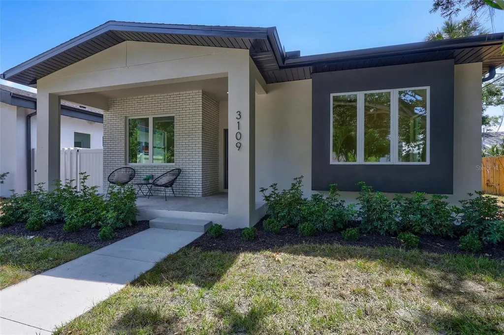 3109 Queen Street N St Petersburg FL 33713