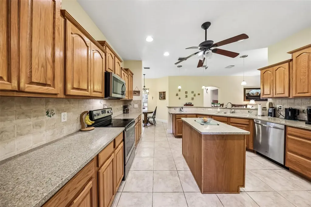 19200 Lake Swatara Drive Eustis FL 32736