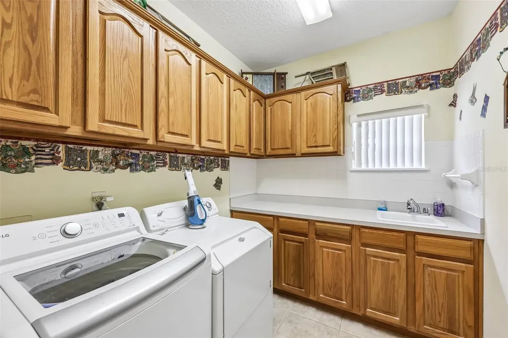 19200 Lake Swatara Drive Eustis FL 32736