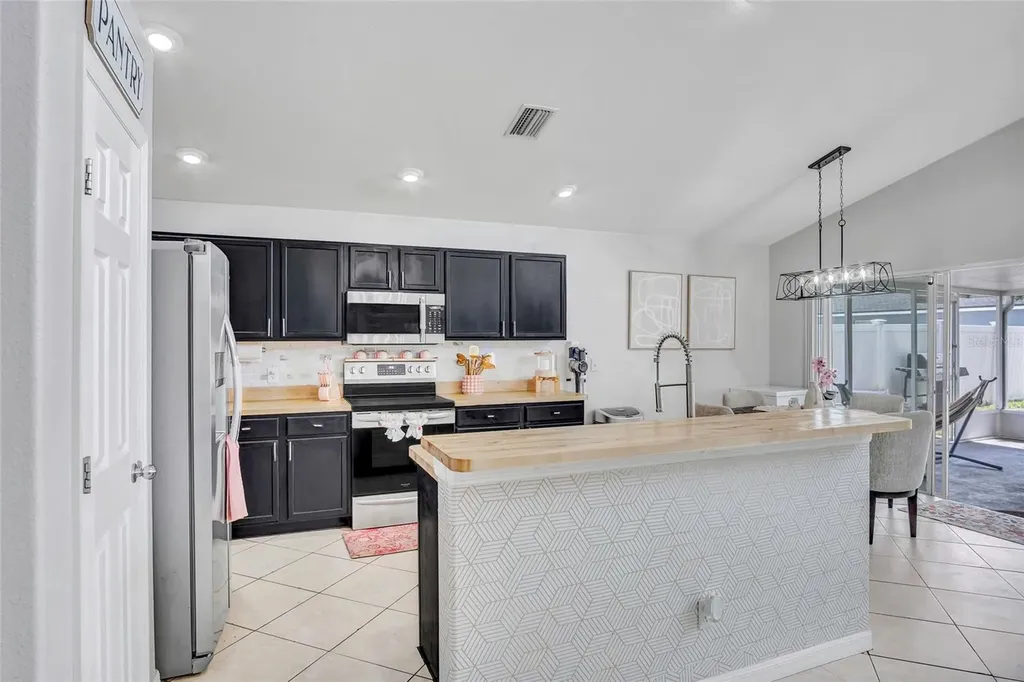 8335 Adele Road Lakeland FL 33810