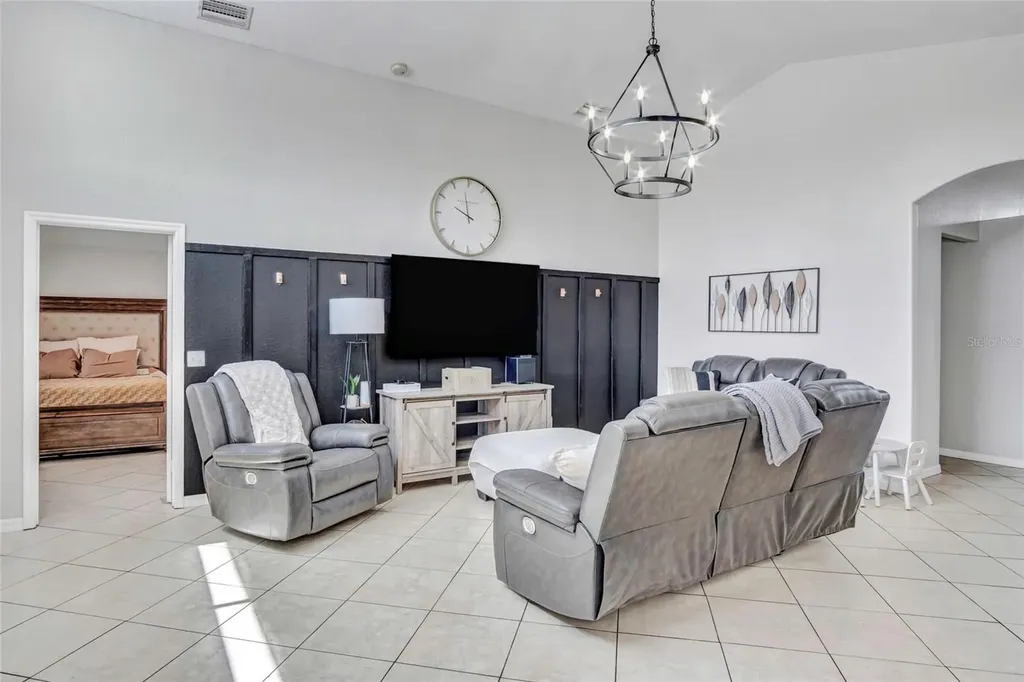 8335 Adele Road Lakeland FL 33810