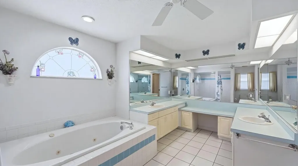 6157 55th Avenue Circle E Bradenton FL 34203