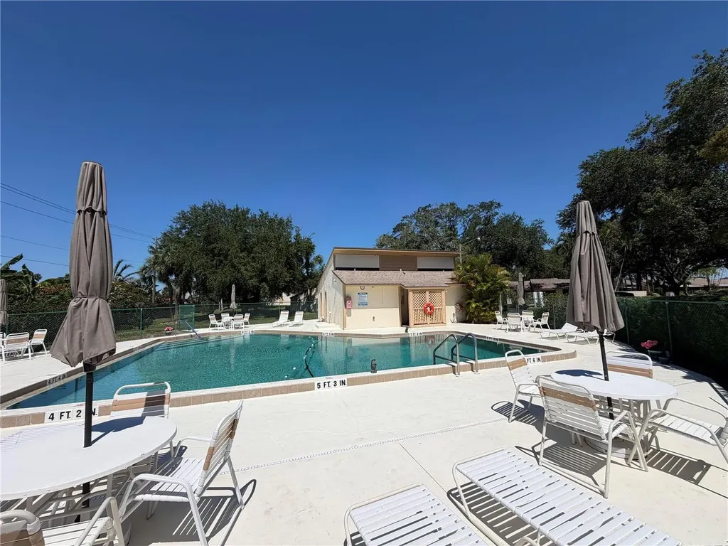 2926 63rd Street W Bradenton FL 34209