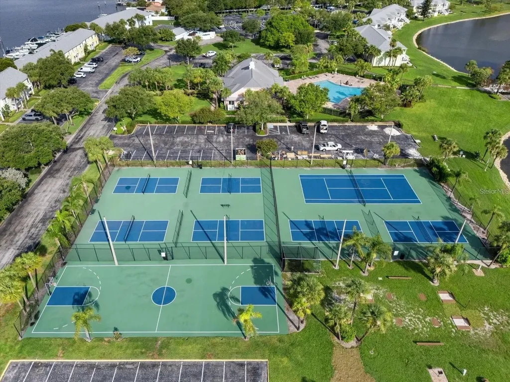 5110 Coquina Key Drive SE St Petersburg FL 33705