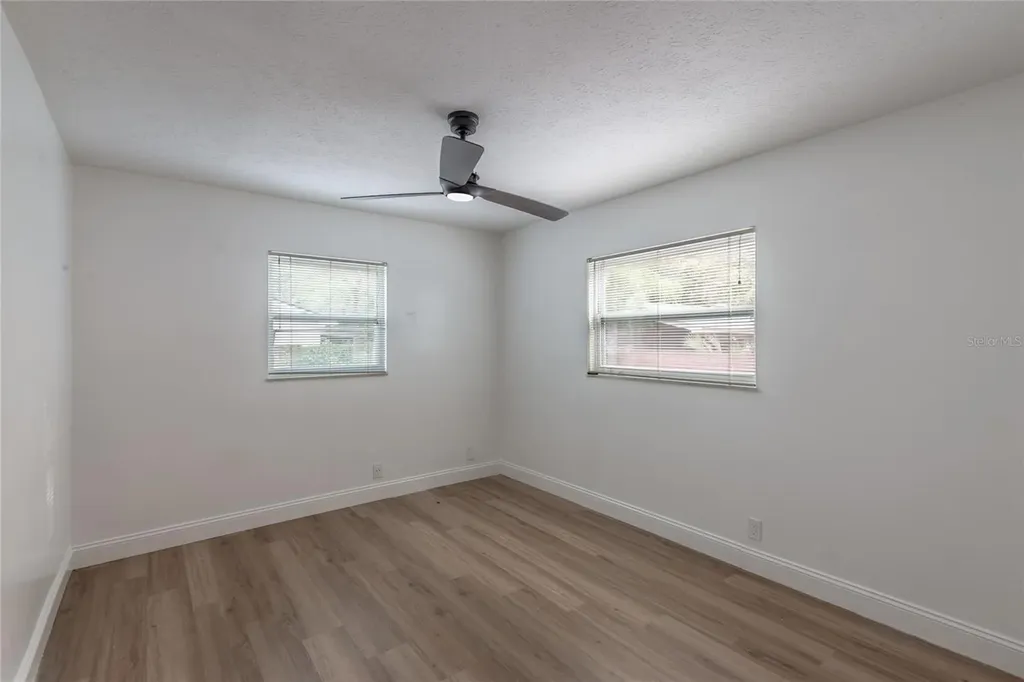 518 Crestover Drive Tampa FL 33617