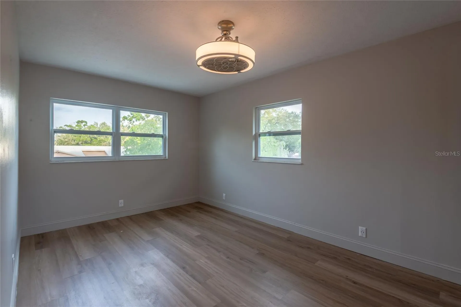 518 Crestover Drive Tampa FL 33617