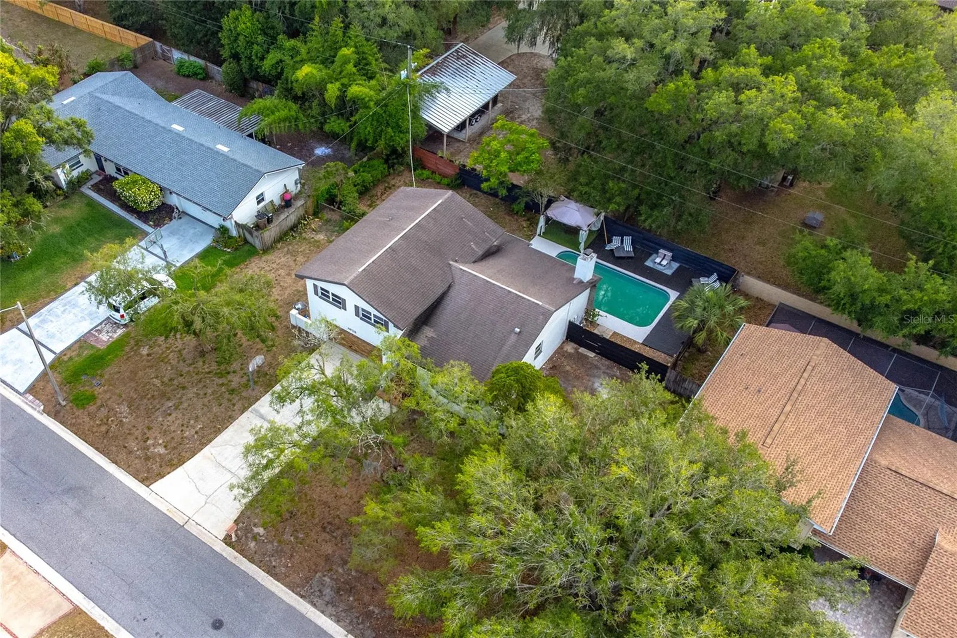 518 Crestover Drive Tampa FL 33617