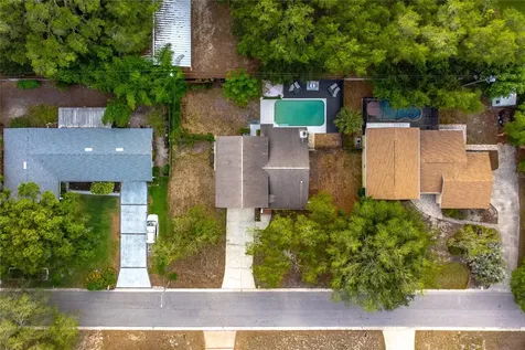 518 Crestover Drive Tampa FL 33617