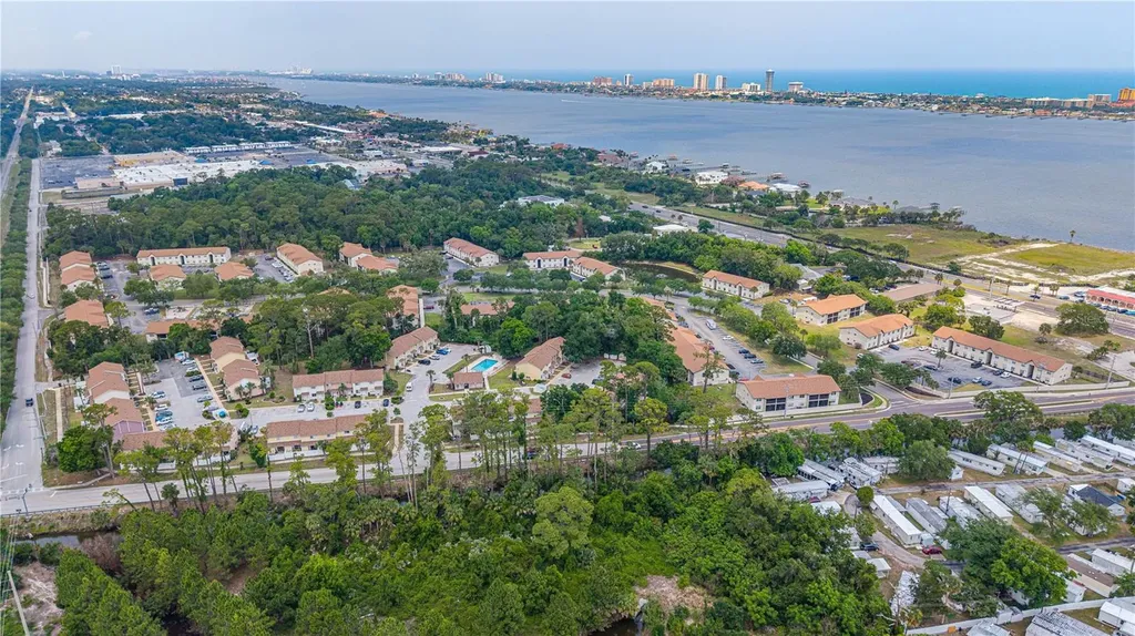 428 Banana Cay Drive South Daytona FL 32119