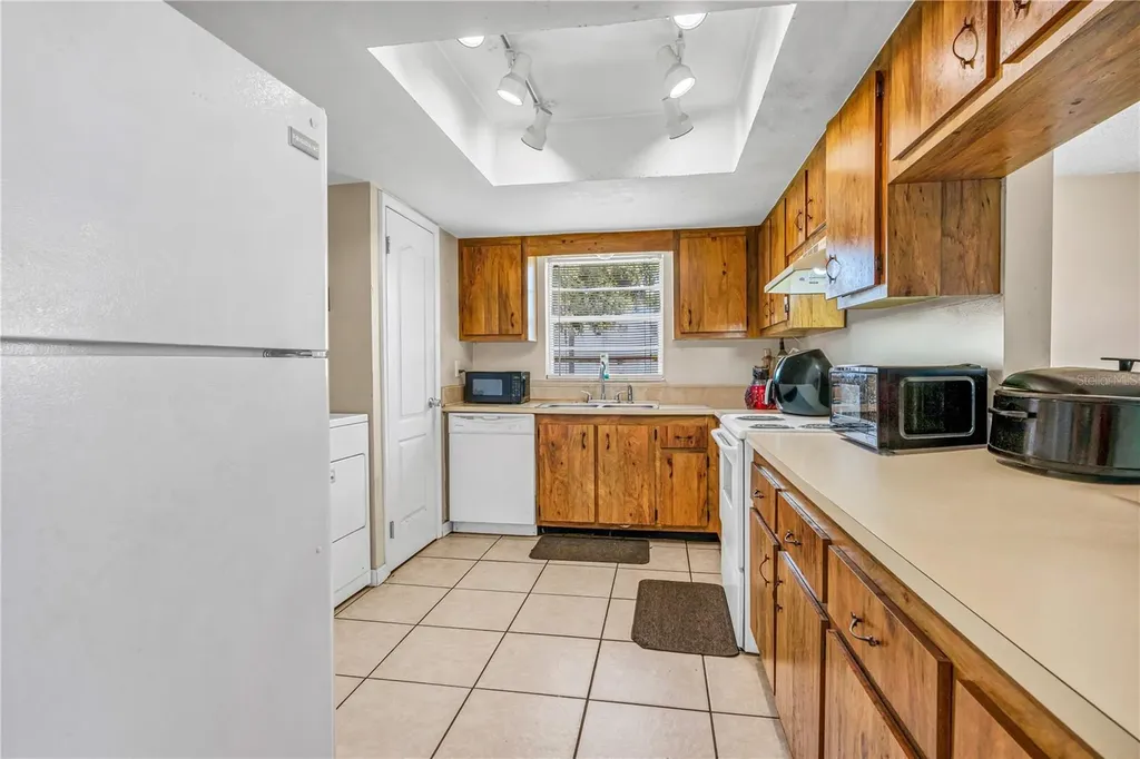 428 Banana Cay Drive South Daytona FL 32119