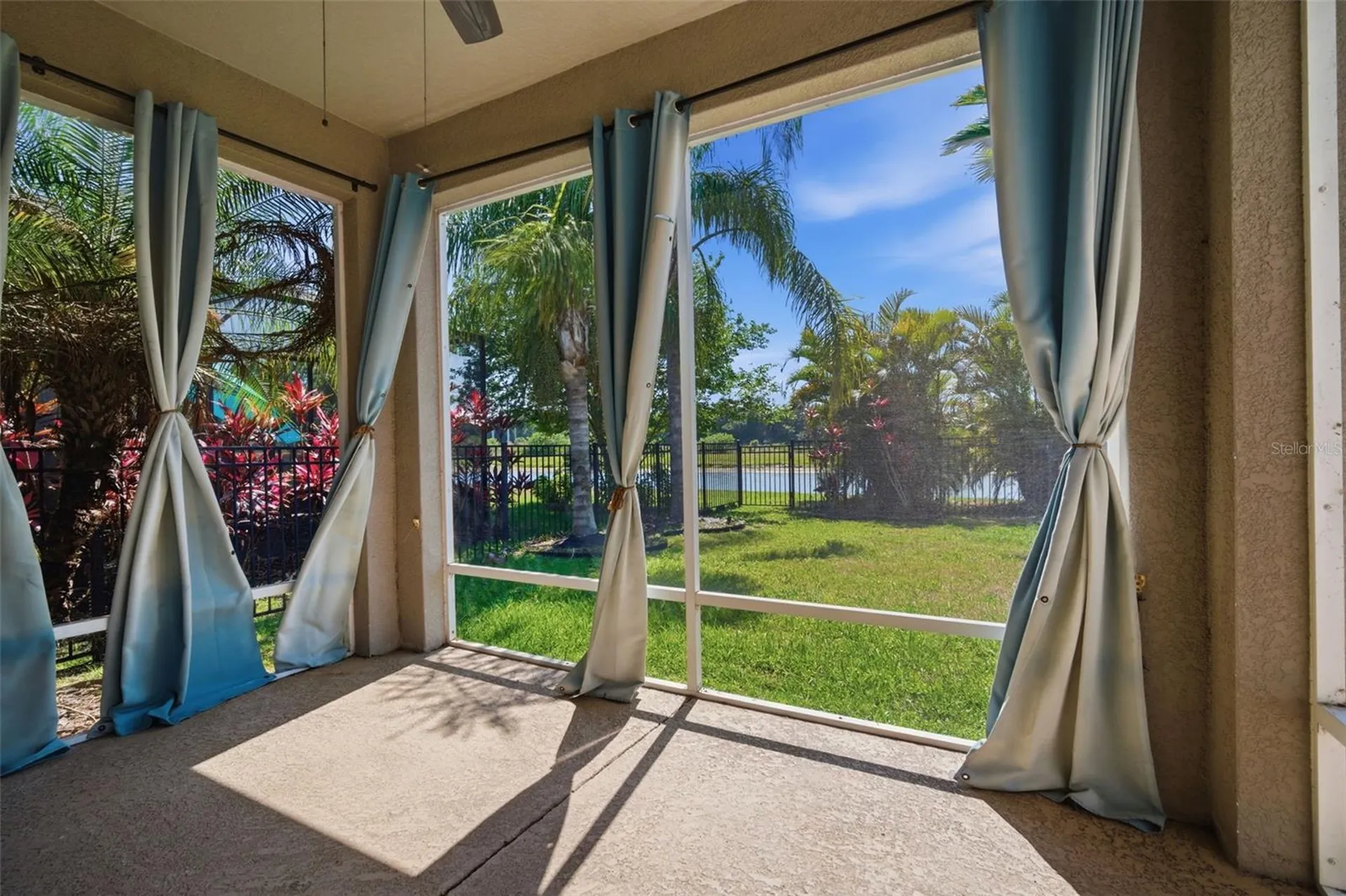 6926 Old Benton Drive Apollo Beach FL 33572