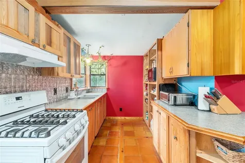 4912 NW 170th Street Alachua FL 32615